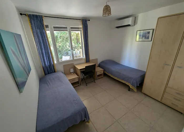 Calme Proche Toutes Activites, F3 Avec Parking, Jardin, Piscine, Wifi, Clim Dans Propriete Privee 公寓 阿格德