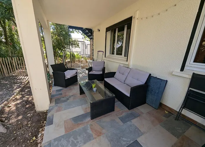 Calme Proche Toutes Activites, F3 Avec Parking, Jardin, Piscine, Wifi, Clim Dans Propriete Privee 公寓 阿格德