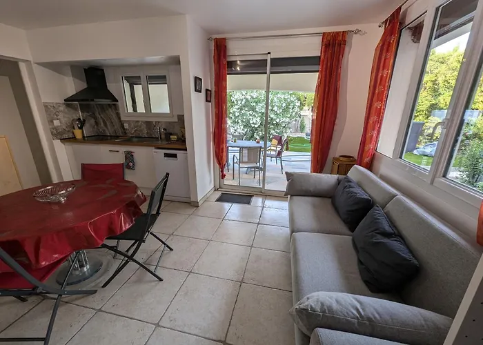 公寓 Calme Proche Toutes Activites, F3 Avec Parking, Jardin, Piscine, Wifi, Clim Dans Propriete Privee 阿格德