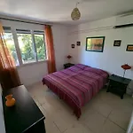 F3 Rdc Jardin Clôt Et Piscine Privatifs, Proche Toutes Activités ! Apartamento