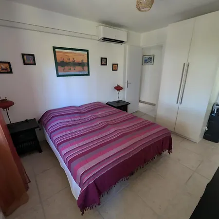 Apartment Calme Proche Toutes Activites, F3 Avec Parking, Jardin, Piscine, Wifi, Clim Dans Propriete Privee Agde