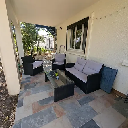 Calme Proche Toutes Activites, F3 Avec Parking, Jardin, Piscine, Wifi, Clim Dans Propriete Privee Apartment Agde